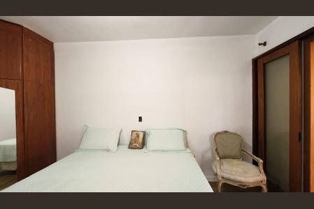 Casa à venda com 193m², 3 quartos e 2 vagas Casa à venda com 193m², 3 quartos e 2 vagasQuarto Suíte