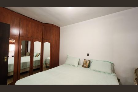 Casa à venda com 193m², 3 quartos e 2 vagas Casa à venda com 193m², 3 quartos e 2 vagasQuarto Suíte