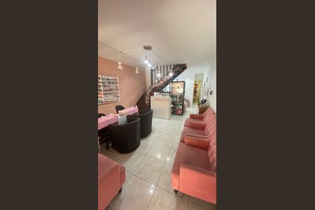 Sala de casa à venda com 4 quartos, 210m² em Vila Dom Pedro Ii, São Paulo