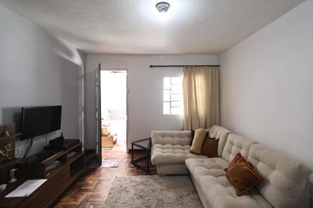 Casa à venda com 104m², 2 quartos e 3 vagas Casa à venda com 104m², 2 quartos e 3 vagasSala