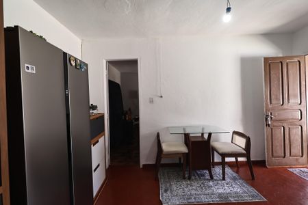 Casa à venda com 104m², 2 quartos e 3 vagas Casa à venda com 104m², 2 quartos e 3 vagasCozinha