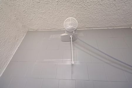 Casa à venda com 104m², 2 quartos e 3 vagas Casa à venda com 104m², 2 quartos e 3 vagasBanheiro