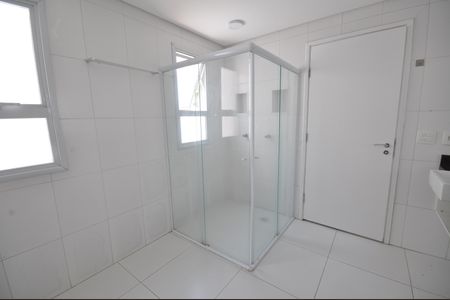 Casa de condomínio para alugar com 220m², 3 quartos e 2 vagasBanheiro da Suíte 1