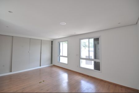 Casa de condomínio para alugar com 220m², 3 quartos e 2 vagasSuíte 1