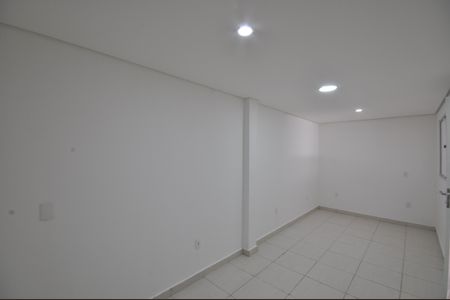 Casa de condomínio para alugar com 220m², 3 quartos e 2 vagasQuarto de Serviço