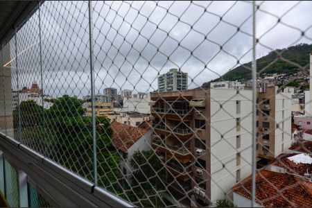 Apartamento à venda com 93m², 3 quartos e 1 vagaVaranda