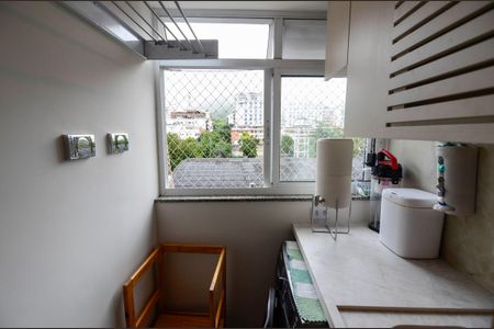 Apartamento à venda com 93m², 3 quartos e 1 vagaÁrea de Serviço