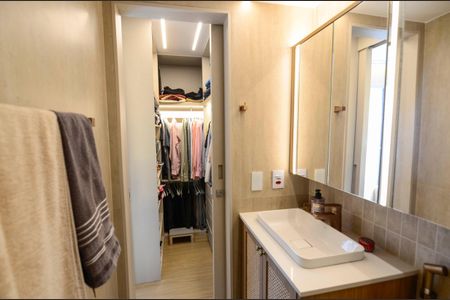Apartamento à venda com 93m², 3 quartos e 1 vagaBanheiro da suíte