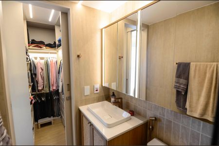 Apartamento à venda com 93m², 3 quartos e 1 vagaBanheiro da suíte