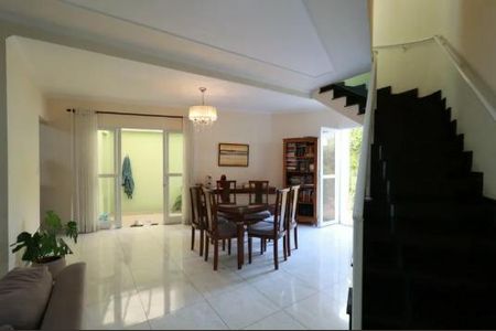Casa à venda com 3 quartos, 95m² em Santa Terezinha, Santo André