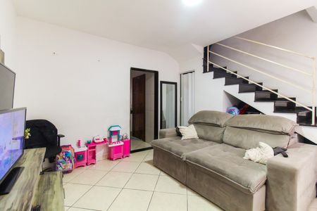 Sala de casa de condomínio à venda com 2 quartos, 200m² em Parada Xv de Novembro, São Paulo