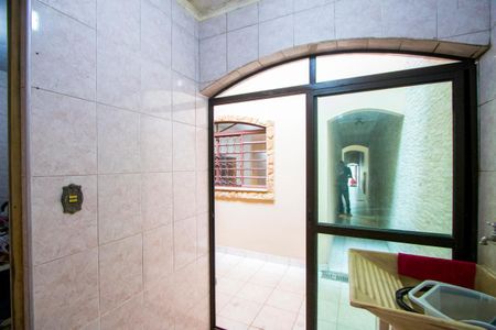 Casa à venda com 250m², 3 quartos e 2 vagasÁrea de serviço