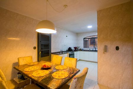 Casa à venda com 250m², 3 quartos e 2 vagasCopa/Cozinha