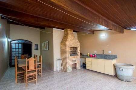 Casa à venda com 250m², 3 quartos e 2 vagasEspaço gourmet