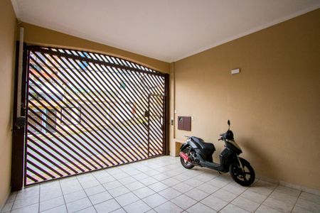 Casa à venda com 250m², 3 quartos e 2 vagasGaragem