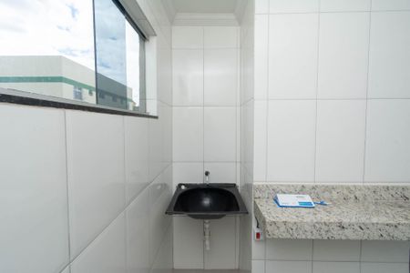 Apartamento para alugar com 43m², 2 quartos e 1 vagaCozinha e Área de Serviço