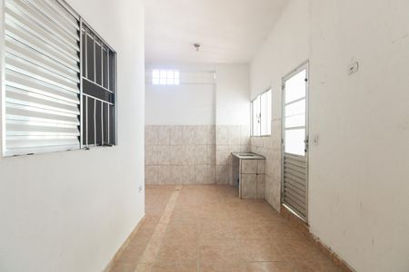 Sala  de casa para alugar com 2 quartos, 50m² em Chácara Seis de Outubro, São Paulo