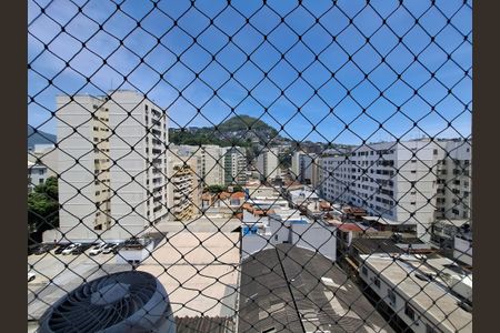 Vista da sala de apartamento para alugar com 1 quarto, 89m² em Catete, Rio de Janeiro