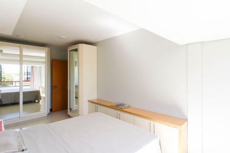 Apartamento à venda com 84m², 2 quartos e 2 vagas Apartamento à venda com 84m², 2 quartos e 2 vagasSuíte