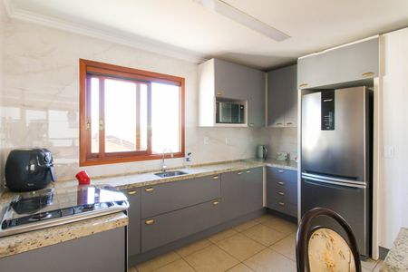 Apartamento à venda com 84m², 2 quartos e 2 vagas Apartamento à venda com 84m², 2 quartos e 2 vagasCozinha