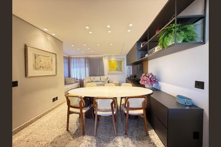 Apartamento à venda com 3 quartos, 97m² em Carmo, Belo Horizonte