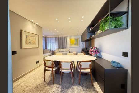 Apartamento à venda com 3 quartos, 97m² em Carmo, Belo Horizonte