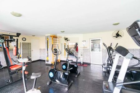 Apartamento para alugar com 55m², 2 quartos e 1 vaga Apartamento para alugar com 55m², 2 quartos e 1 vagaÁrea comum - Academia