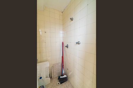 Apartamento para alugar com 55m², 2 quartos e 1 vaga Apartamento para alugar com 55m², 2 quartos e 1 vagaBanheiro de Serviço