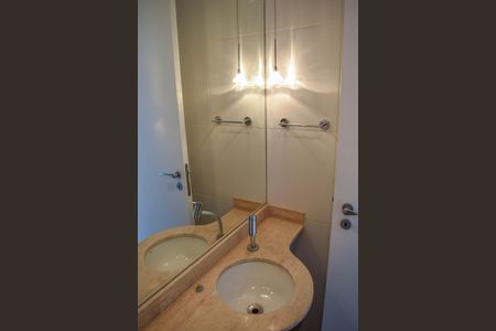 Apartamento para alugar com 224m², 4 quartos e 4 vagasLavabo