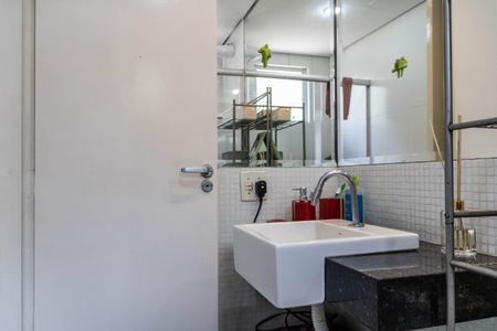 Casa à venda com 120m², 3 quartos e 2 vagasBanheiro Social