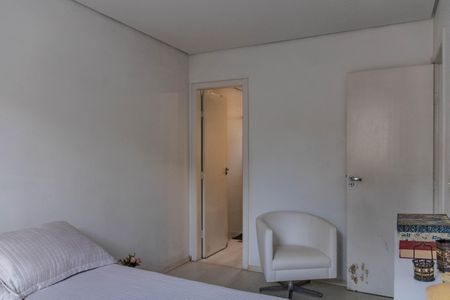 Casa à venda com 120m², 3 quartos e 2 vagasSuíte