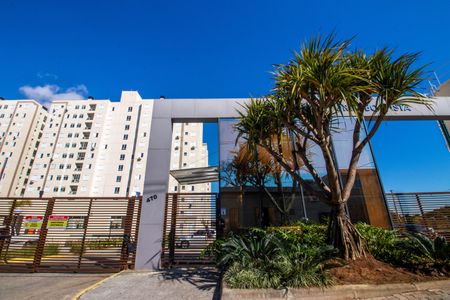 Apartamento para alugar com 45m², 2 quartos e 1 vaga Apartamento para alugar com 45m², 2 quartos e 1 vagaFachada