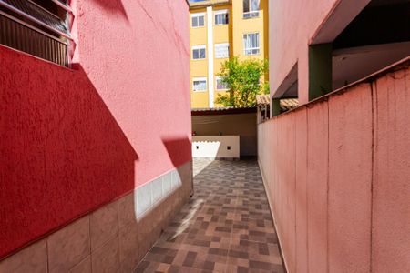 Casa à venda com 214m², 2 quartos e 2 vagas