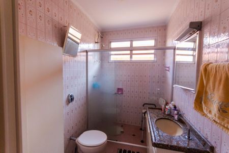 Casa à venda com 214m², 2 quartos e 2 vagas