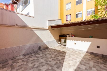Casa à venda com 214m², 2 quartos e 2 vagas