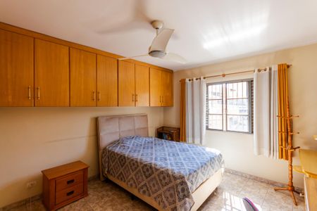 Casa à venda com 214m², 2 quartos e 2 vagas