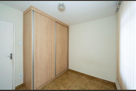 Casa à venda com 200m², 3 quartos e 5 vagas Casa à venda com 200m², 3 quartos e 5 vagasQUARTO3