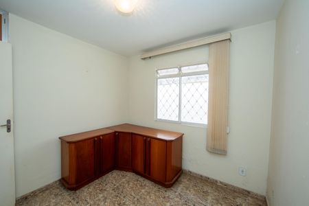 Casa à venda com 200m², 3 quartos e 5 vagas Casa à venda com 200m², 3 quartos e 5 vagasQUARTO1