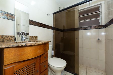 Casa à venda com 200m², 3 quartos e 5 vagas Casa à venda com 200m², 3 quartos e 5 vagasBANHEIRO1