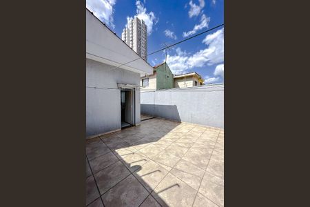 Casa à venda com 227m², 2 quartos e 2 vagasÁrea externa