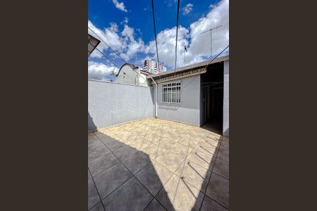 Casa à venda com 227m², 2 quartos e 2 vagasÁrea externa