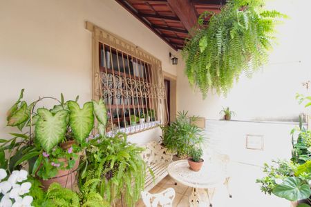 Casa à venda com 330m², 4 quartos e 3 vagasVaranda