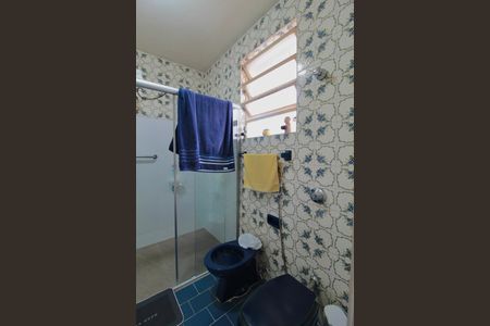 Casa à venda com 330m², 4 quartos e 3 vagasBanheiro da Suite