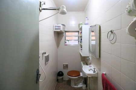 Casa para alugar com 150m², 2 quartos e 1 vagaBanheiro 1