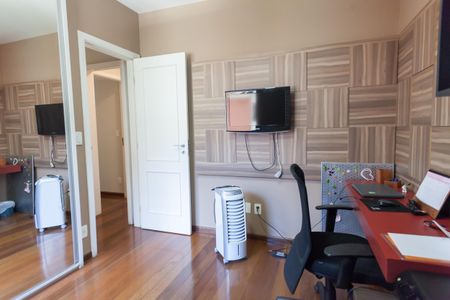 Apartamento à venda com 180m², 4 quartos e 3 vagas Apartamento à venda com 180m², 4 quartos e 3 vagasquarto 2