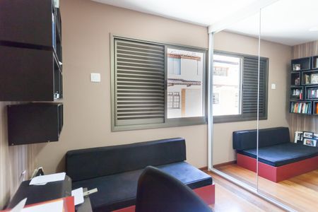 Apartamento à venda com 180m², 4 quartos e 3 vagas Apartamento à venda com 180m², 4 quartos e 3 vagasquarto 2