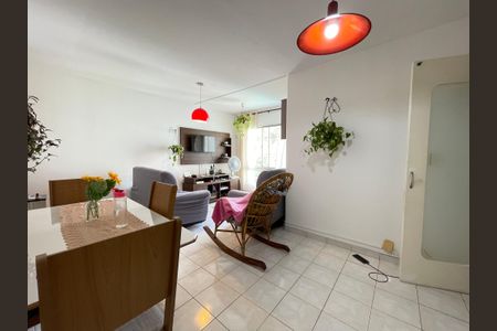 Apartamento à venda com 70m², 3 quartos e 1 vagaSala