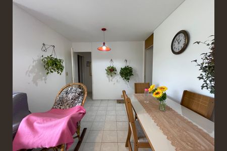 Apartamento à venda com 70m², 3 quartos e 1 vagaSala