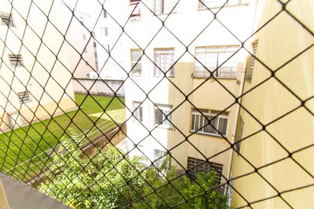 Vista da Sala de apartamento para alugar com 2 quartos, 45m² em Conjunto Residencial José Bonifácio, São Paulo