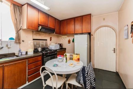 Foto 09 de casa à venda com 6 quartos, 428m² em Pinheiros, São Paulo